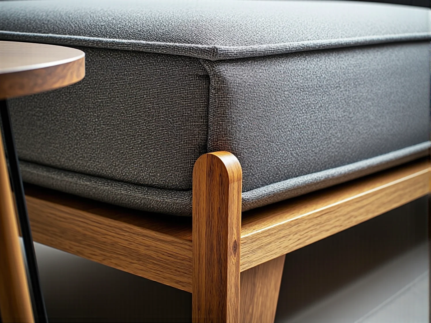 System modułowych szaf i półek do pokoju dziecięcego maksymalizujący przestrzeń